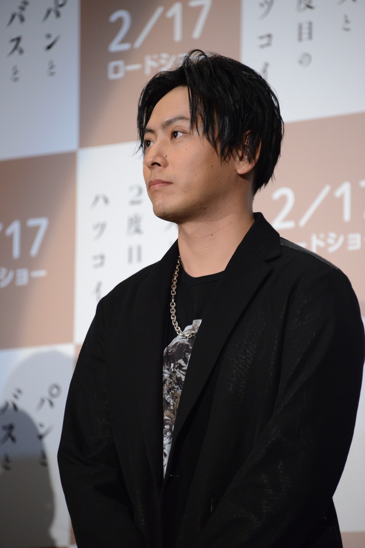 山下健二郎