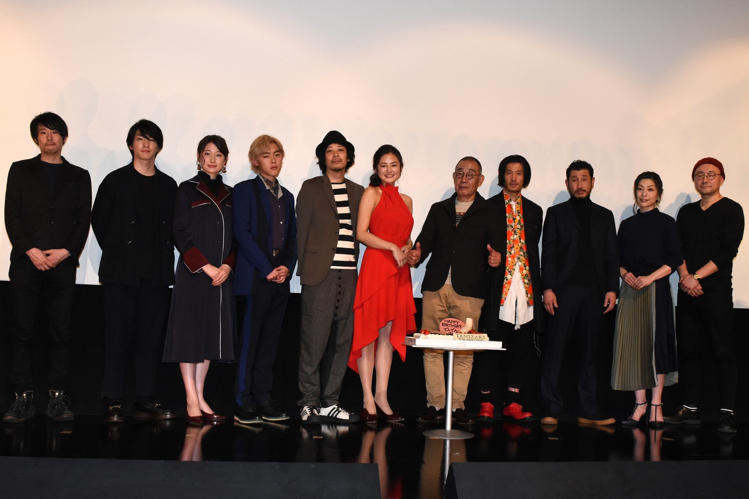 「TANIZAKI TRIBUTE」完成披露上映会の様子。