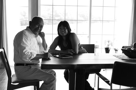 左からジョン・ウー、アンジェルス・ウー。