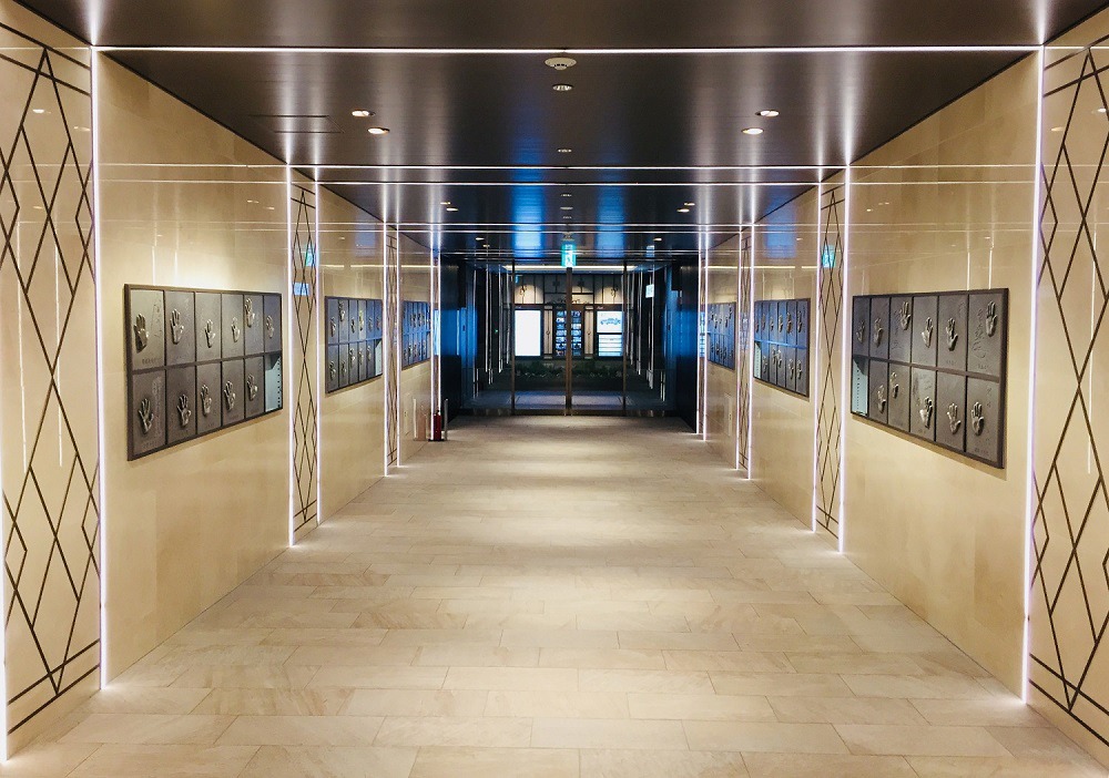 「The Star Gallery（ザ・スター・ギャラリー）」