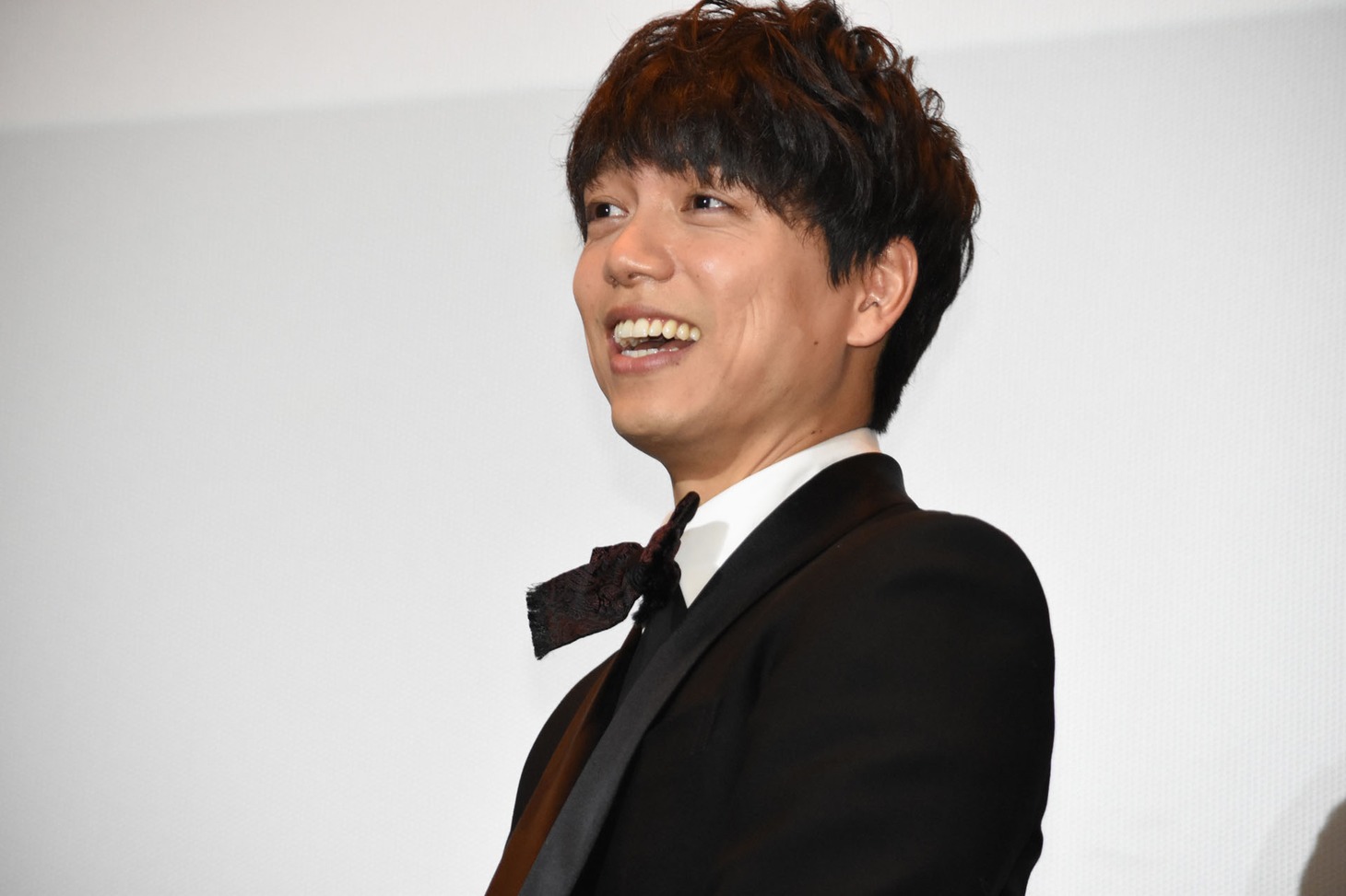 山崎育三郎
