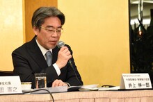 KADOKAWAの専務執行役員・井上伸一郎。