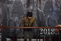 頭を下げる梶裕貴。