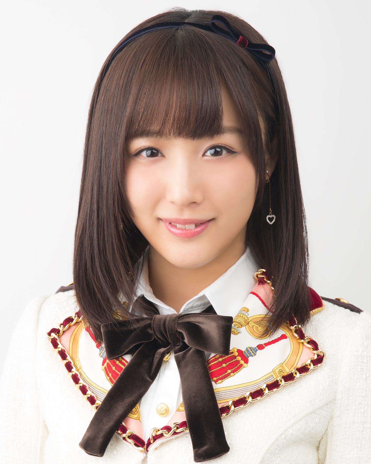 可愛い小さな魔法使い役の鎌田菜月。(c)AKS