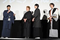 「犲は登場の仕方がカッコいい。高級料理店で料理を運んでくる人みたいに完璧なタイミング」と見どころをアピールする市川知宏（左端）。