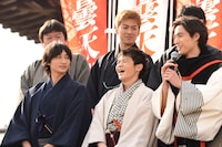 「曇天に笑う」“曇天祭り”プレミアイベントの様子。