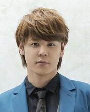 月山習役の宮野真守。