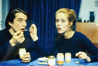 「家庭」 (c)1970 LES FILMS DU CARROSSE