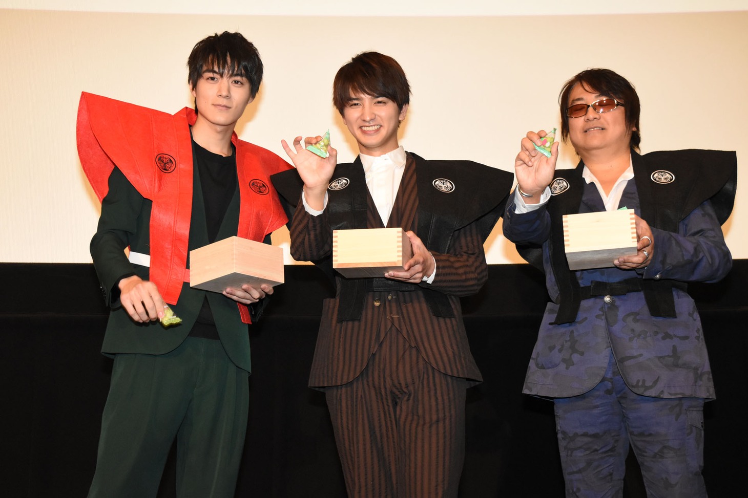 左から松本享恭、瀬戸利樹、鈴村展弘。