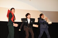 豆まきの様子。