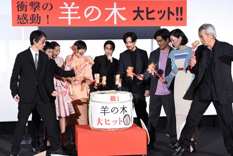 「羊の木」初日舞台挨拶の様子。