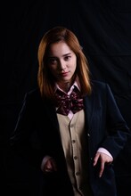 「人狼ゲーム ロストエデン」「人狼ゲーム インフェルノ」に出演する都丸紗也華。