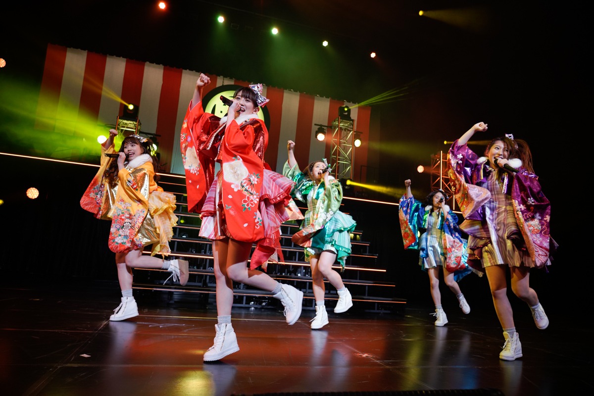 チームしゃちほこ「鯱詣2018」愛知・日本特殊陶業市民会館 フォレストホール公演の様子。（Photo by HIROKAZU）