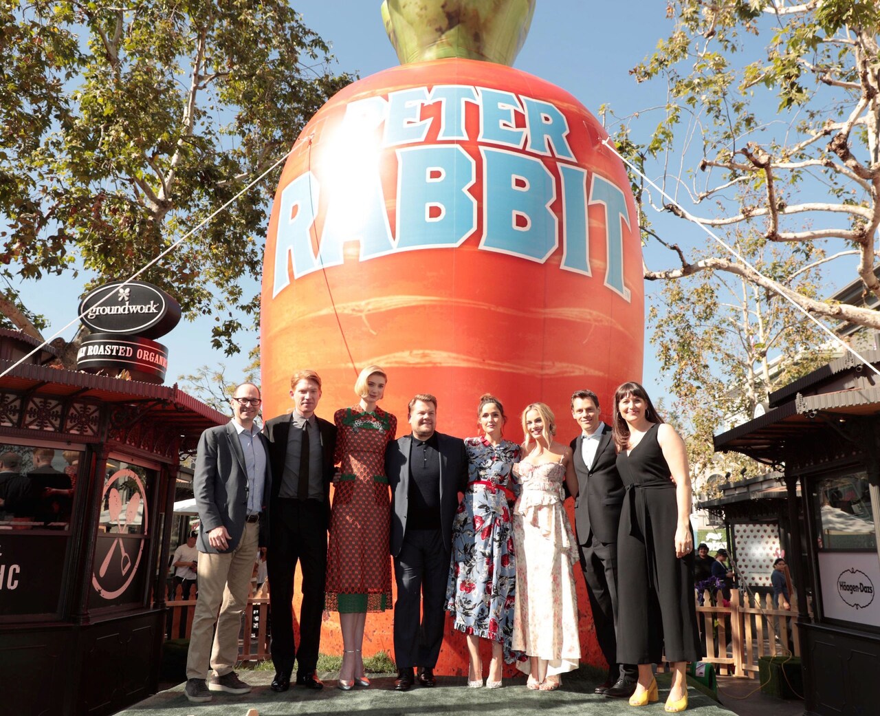 「ピーターラビット」ワールドプレミア開催、J・コーデンやM・ロビーが参加