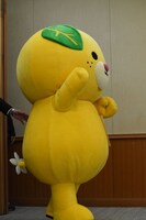 登壇するみきゃん。