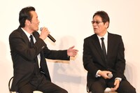 左から遠藤憲一、大杉漣。