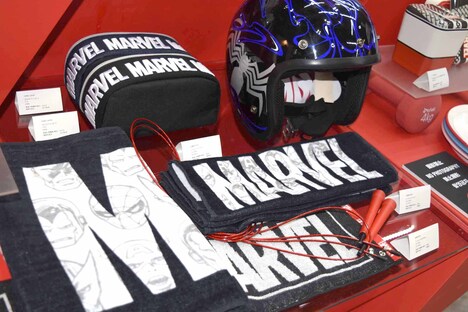 「マーベル」ブースの一部。