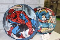 マーベルヒーローのクッション。