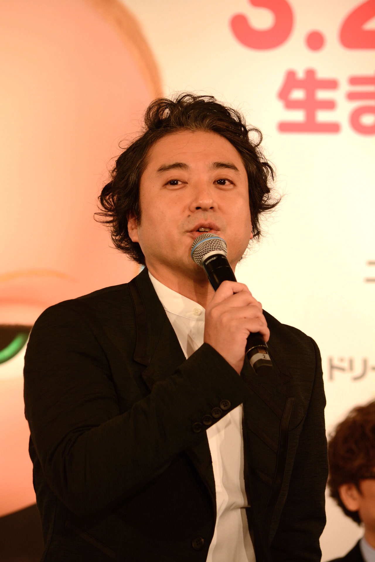 ムロツヨシ
