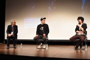 左から、山崎裕、柄本佑、柄本時生。