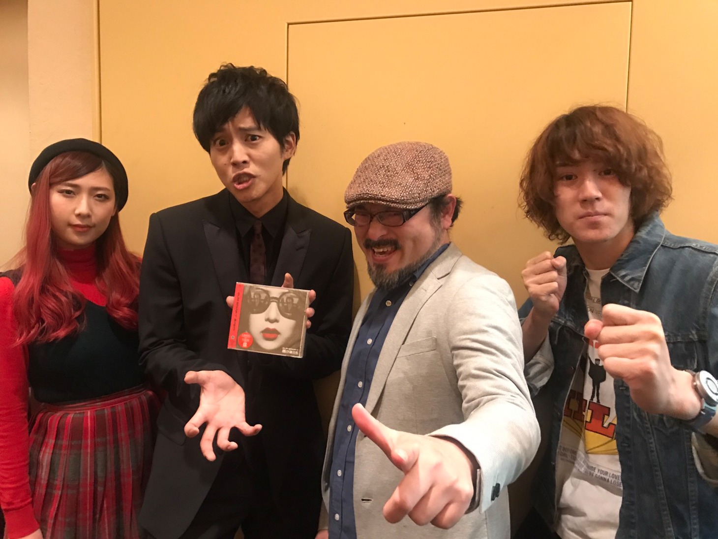 左から松尾レミ（GLIM SPANKY）、松坂桃李、白石晃士、亀本寛貴（GLIM SPANKY）。
