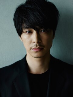 稲垣吾郎が阪本順治の新作 半世界 で主演 共演に長谷川博己 池脇千鶴 渋川清彦 コメントあり 映画ナタリー 稲垣吾郎が阪本順治の新作 半世界 で主演 共演に長谷川博己 池脇千鶴 渋川清彦 コメントあり 映画ナタリー