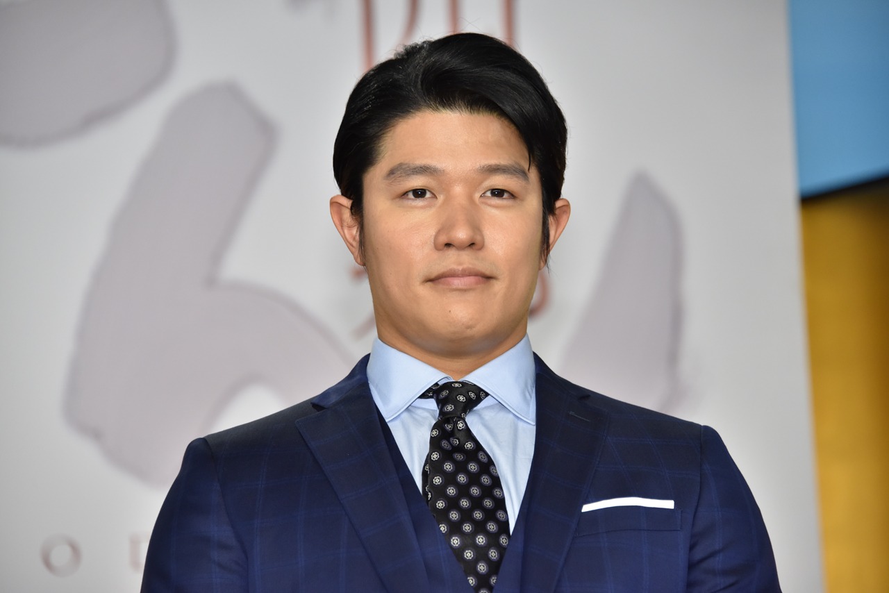 鈴木亮平