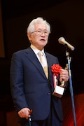 佐藤忠男