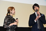 左から松田るか、甲斐翔真。