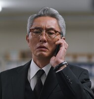 松重豊演じる山上光顕。