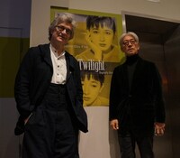 左からヴィム・ヴェンダース、坂本龍一。