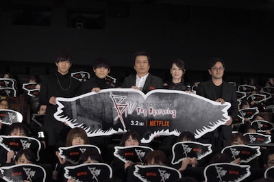 「B: The Beginning」ジャパンプレミアの様子。左から石川界人、梶裕貴、平田広明、瀬戸麻沙美、中澤一登。