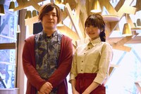 「猫カフェ」製作発表記者会見の様子。左から沖田光、久保ユリカ。