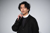 武田祐介（B / RADWIMPS）