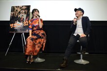 左から北原里英、白石和彌。