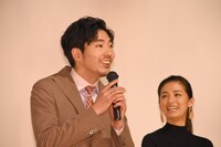 「素敵なダイナマイトスキャンダル」東京プレミア上映舞台挨拶の様子。