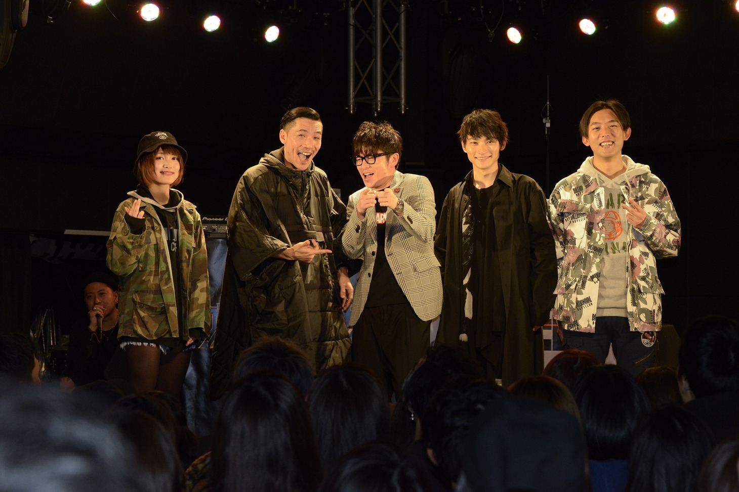 左からMC MIRI、Zeebra、藤森慎吾、SKY-HI、KEN THE 390。