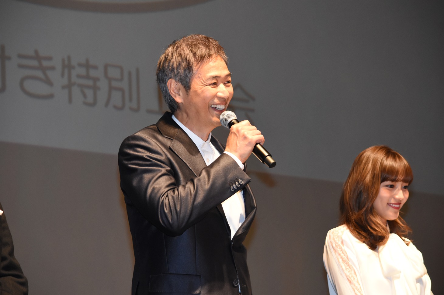 「しろときいろ ～ハワイと私のパンケーキ物語～」舞台挨拶の様子。