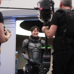 デイン・デハーン×カーラ・デルヴィーニュ「ヴァレリアン」のメイキング映像公開