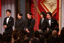 左から大泉洋、岡田准一、佐藤健、菅田将暉、藤原竜也。