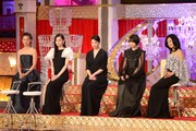 左から尾野真千子、北川景子、夏川結衣、広瀬すず、薬師丸ひろ子。