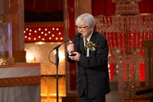 最優秀音楽賞を受賞した鈴木慶一。