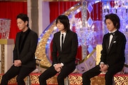 左から佐藤健、菅田将暉、藤原竜也。