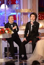 左から西田敏行、藤原竜也。