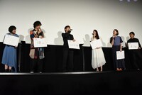 最終問題に自分以外全員が正解したことから、「なんだそういうことか……」と察した様子の岩田剛典（中央左）。