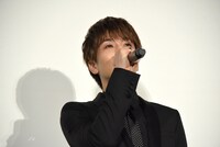 瀧本智行からの手紙に目を潤ませる岩田剛典。