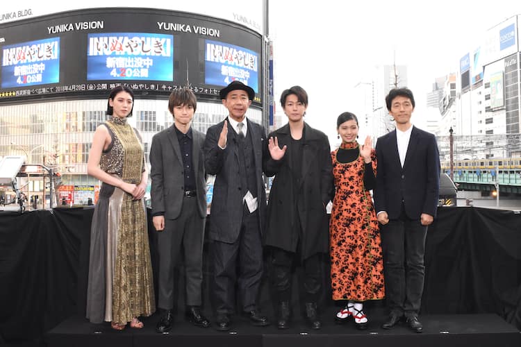 いぬやしき 高校生役の佐藤健 本郷奏多から絶賛され 5000円あげる 写真18枚 映画ナタリー