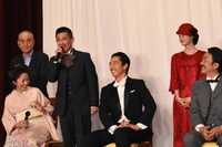 「この道」クランクアップ報告会見の様子。