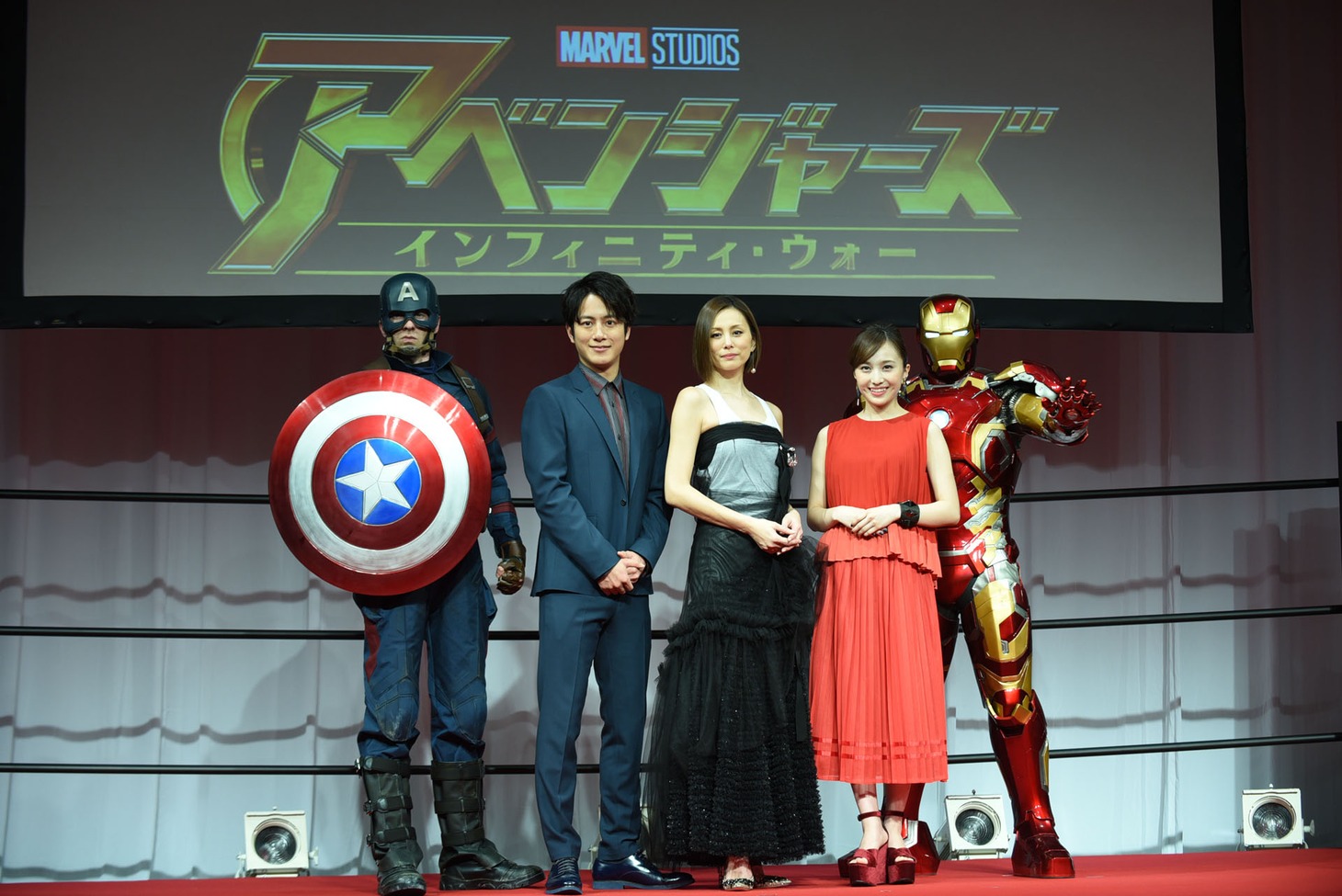 「アベンジャーズ／インフィニティ・ウォー」集結式の様子。