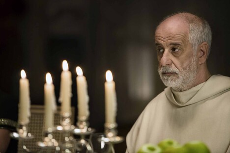 「修道士は沈黙する」新場面写真